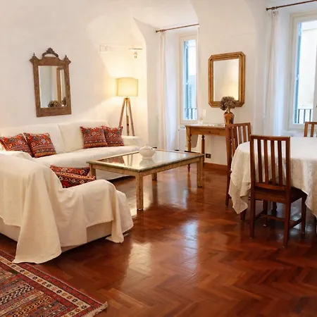 Domus Adriano Al Pantheon Rom