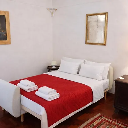 Apartment Domus Adriano Al Pantheon Rom