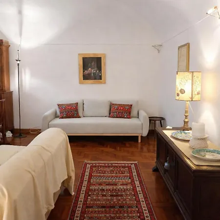 Domus Adriano Al Pantheon Apartment