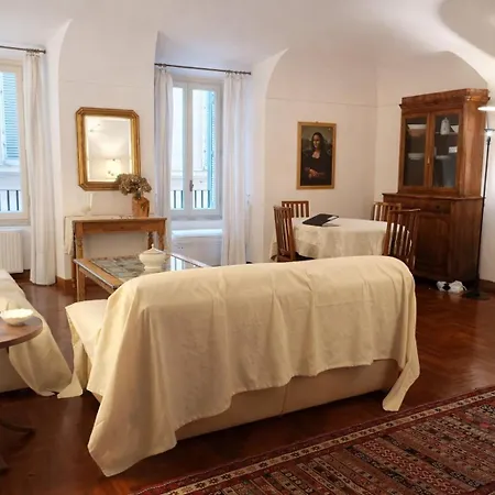 Apartment Domus Adriano Al Pantheon Rome